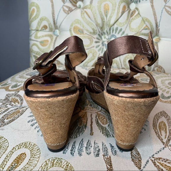 Women's Indigo by Clarks Wedge Sandals Heels Metallic Bronze Leather Size 7.5 - Picture 3 of 4